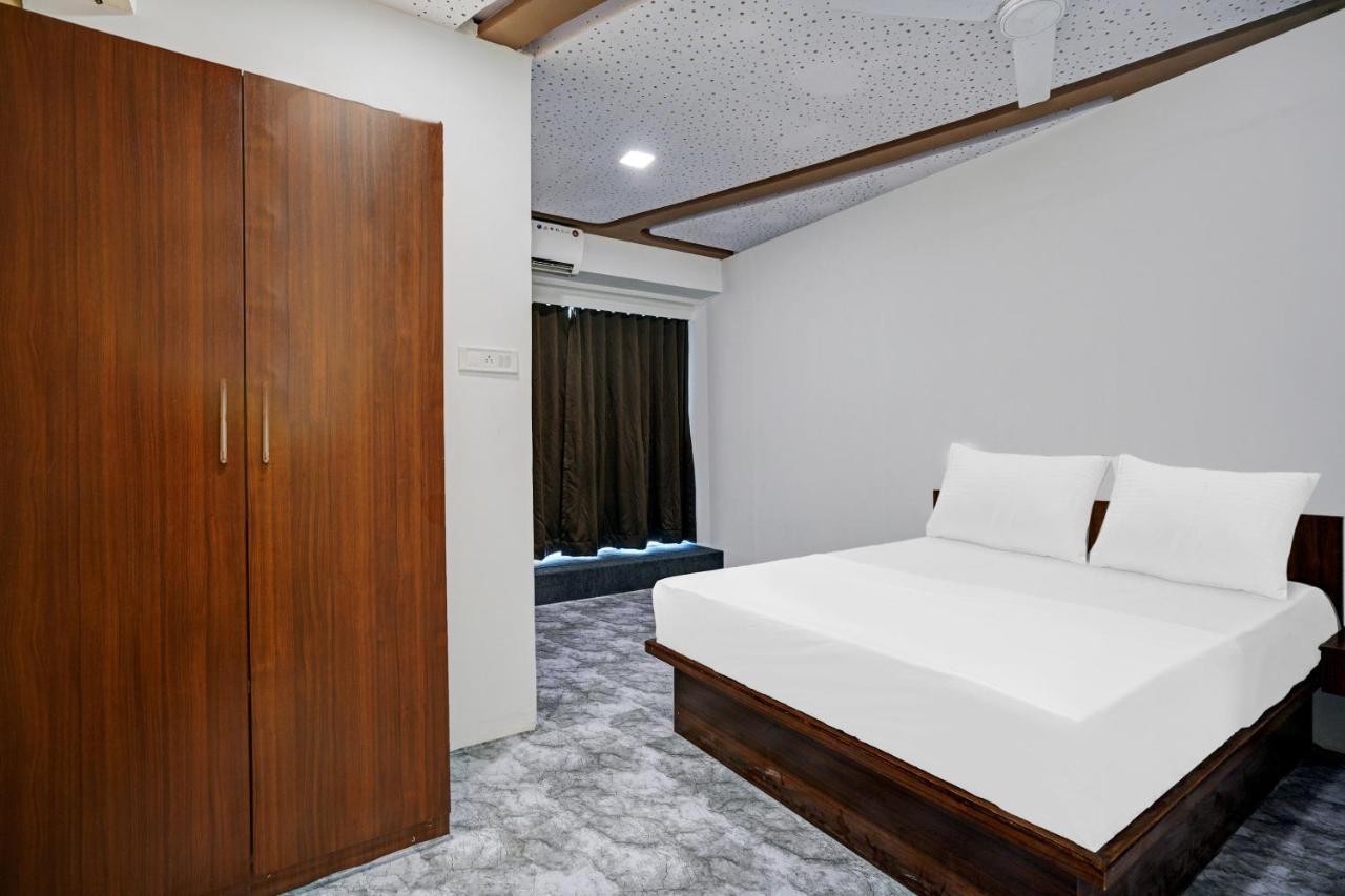 Oyo Flagship Hotel Sky Bhatha Esterno foto