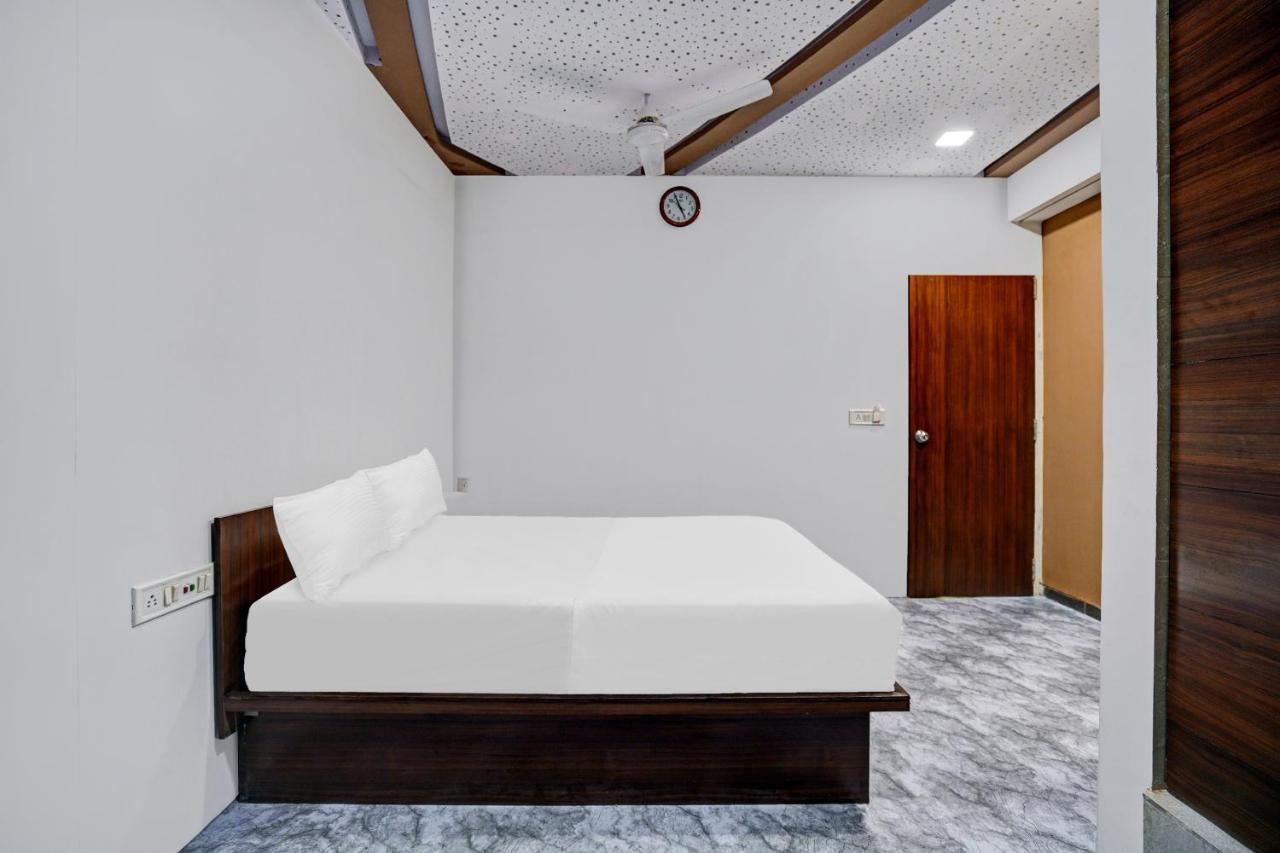 Oyo Flagship Hotel Sky Bhatha Esterno foto
